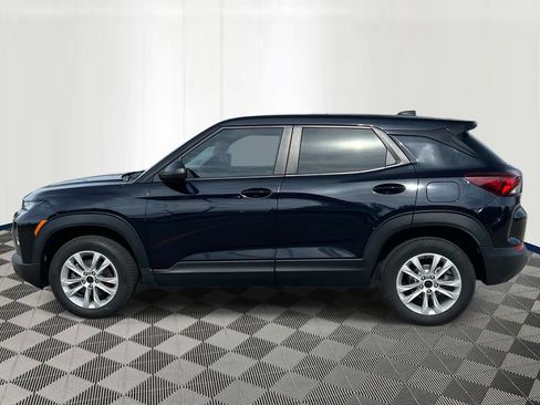 Used 2021 Chevrolet TrailBlazer LS AWD/4WD image 2