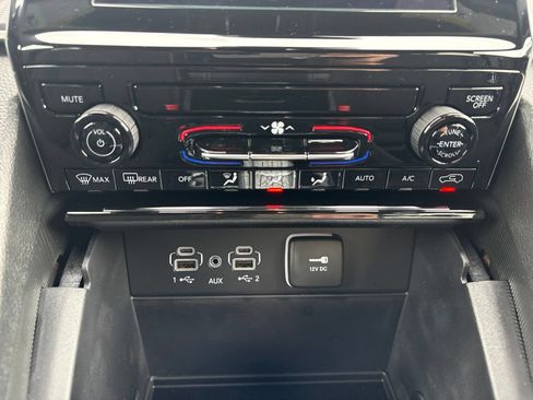 New 2026 Jeep Grand Cherokee L Laredo RWD image 25
