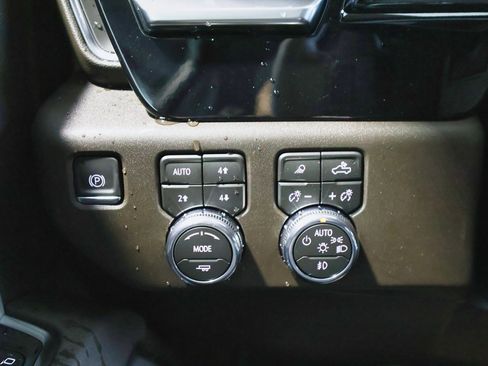 New 2026 GMC Sierra 1500 SLT w/ SLT Premium Plus Package image 23