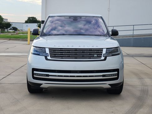 Used 2023 Land Rover Range Rover Autobiography AWD/4WD image 2