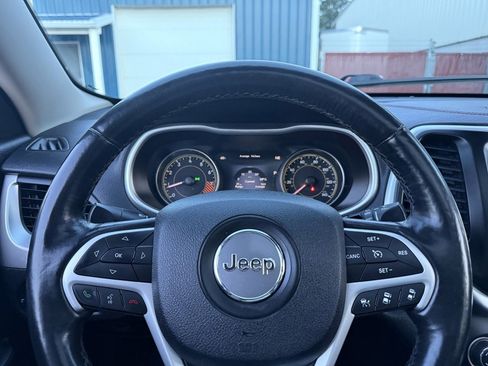 Used 2014 Jeep Cherokee Trailhawk w/ Technology Group image 28