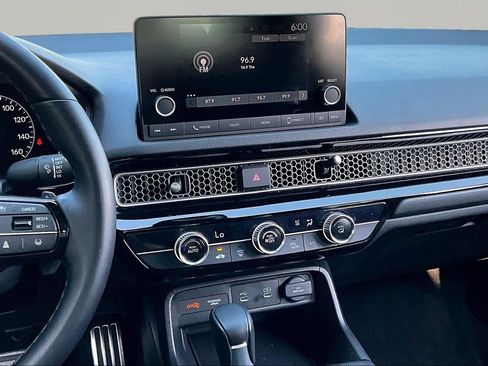 Certified 2025 Honda Civic Sport image 9
