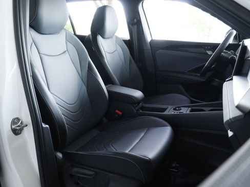 New 2026 Volkswagen Tiguan SE R-Line FWD image 14
