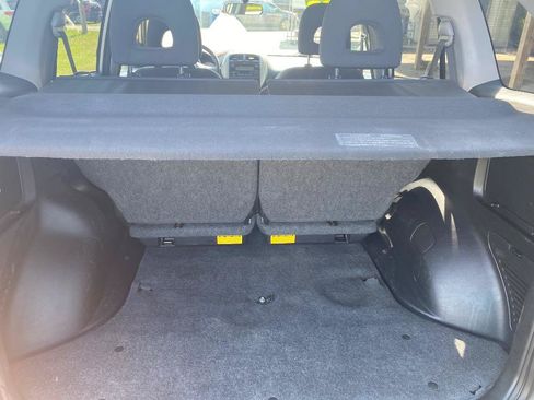 Used 2005 Toyota RAV4 2WD image 18