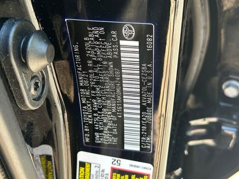 Used 2021 Toyota Camry SE FWD image 31