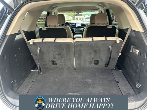 Used 2022 Ford Explorer XLT w/ Equipment Group 202A image 28