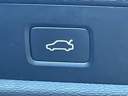 Used 2024 Volvo S60 B5 Core image 30