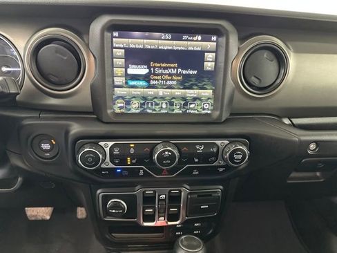 Used 2023 Jeep Wrangler Unlimited w/ Cold Weather Group image 21