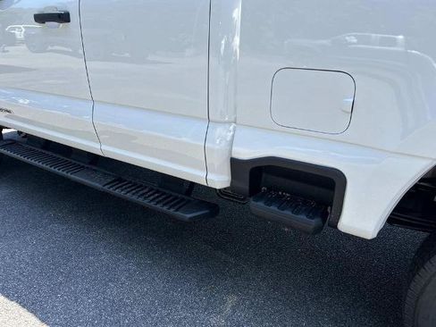 New 2026 Ford F250 XL w/ XL Chrome Package AWD/4WD image 18