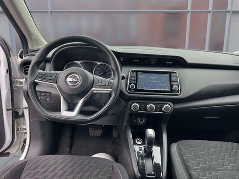 Used 2022 Nissan Kicks S FWD image 14