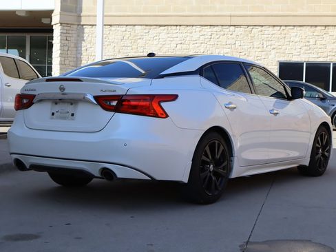 Used 2016 Nissan Maxima Platinum FWD image 3