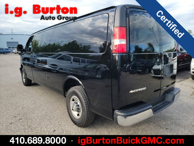 Used 2025 Chevrolet Express 3500 LT w/ LT Preferred Equipment Group RWD image 4