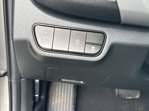 Used 2026 Kia Seltos LX FWD image 32