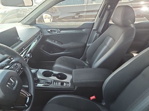Used 2025 Honda Civic Sport image 5