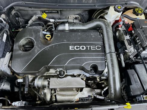 Used 2020 GMC Terrain SLE w/ Elevation Edition image 31