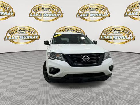 Used 2018 Nissan Pathfinder SL w/ Midnight Edition Package FWD image 6