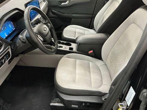 Used 2023 Ford Escape Active w/ Tech Pack #2 AWD/4WD image 13