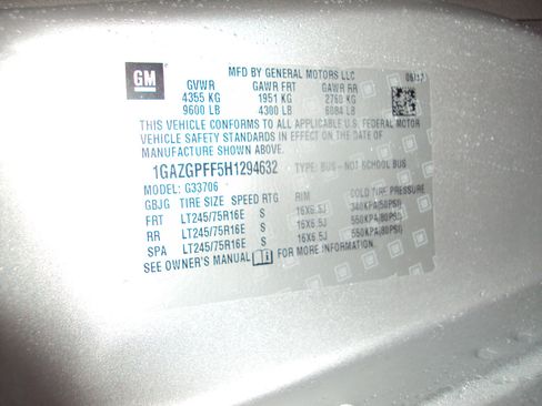 Used 2017 Chevrolet Express 3500 LT w/ LT Preferred Equipment Group image 35