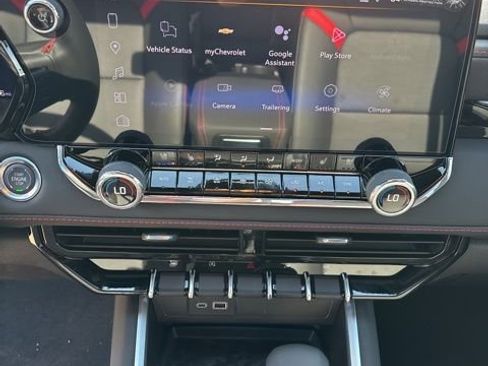 New 2026 Chevrolet Colorado Z71 w/ Midnight Edition AWD/4WD image 18