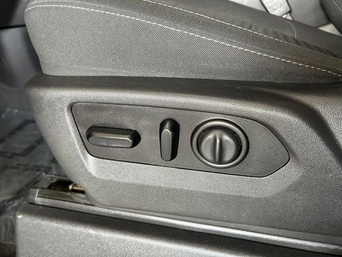Used 2021 Chevrolet Silverado 1500 RST RWD image 16