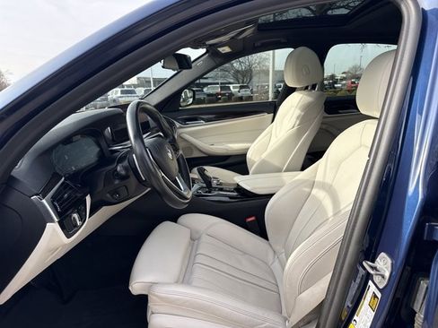 Used 2021 BMW 530i xDrive image 8