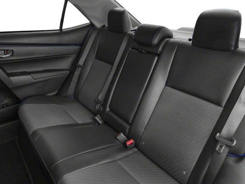 Used 2018 Toyota Corolla XSE FWD image 14