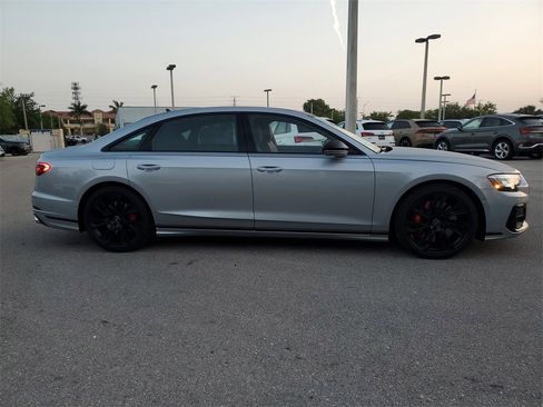 New 2025 Audi S8 4.0T image 3