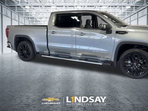 Used 2025 GMC Sierra 1500 SLT w/ SLT Premium Package image 3