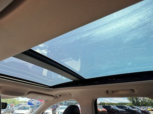 Used 2017 Lincoln MKC Reserve image 40