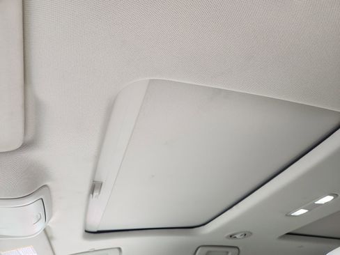 Certified 2024 Buick Enclave Avenir w/ Avenir Technology Package image 28