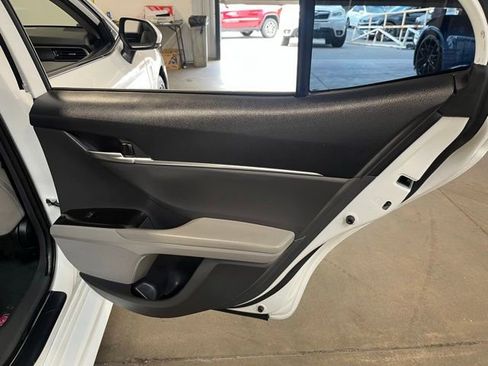 Used 2024 Toyota Camry SE FWD image 15