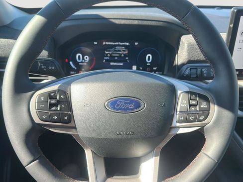New 2026 Ford Explorer Active w/ Active Comfort Package image 22