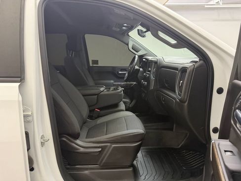Used 2022 Chevrolet Silverado 1500 LT w/ Z71 Off-Road Package AWD/4WD image 24