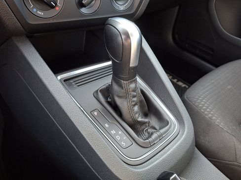 Used 2016 Volkswagen Jetta S image 14