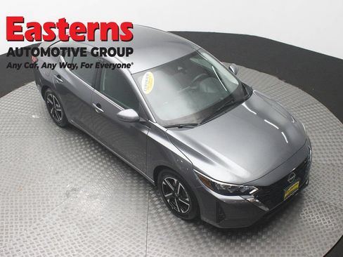 Used 2024 Nissan Sentra SV FWD image 3