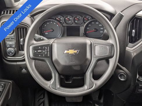 Used 2025 Chevrolet Silverado 2500 W/T w/ WT Convenience Package image 17