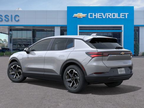 New 2026 Chevrolet Equinox EV LT w/ Comfort Package FWD image 3