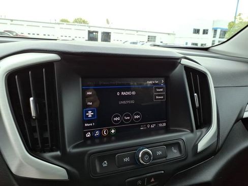 Used 2023 GMC Terrain SLE w/ Driver Convenience Package FWD image 17