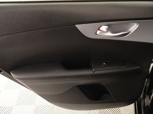 Used 2023 Kia Forte LX FWD image 15