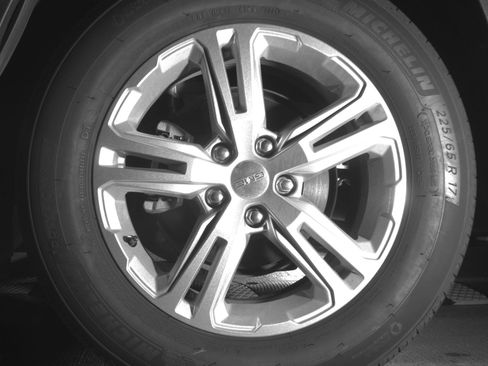 Used 2024 GMC Terrain SLE FWD image 14