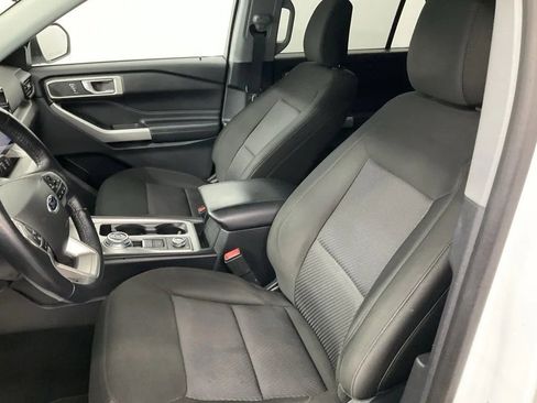 Used 2022 Ford Explorer XLT AWD/4WD image 22