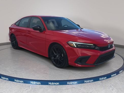Used 2022 Honda Civic Sport image 4