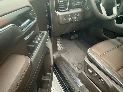 New 2026 GMC Sierra 1500 Denali AWD/4WD image 10