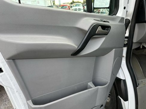 Used 2014 Mercedes-Benz Sprinter 2500 image 10