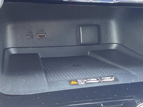 New 2026 Chevrolet Traverse LT w/ Driver Confidence Package image 24