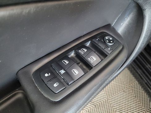 Used 2015 Chrysler 200 S w/ Navigation & Sound Group I AWD/4WD image 27