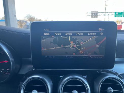 Used 2017 Mercedes-Benz GLC 300 4MATIC image 19