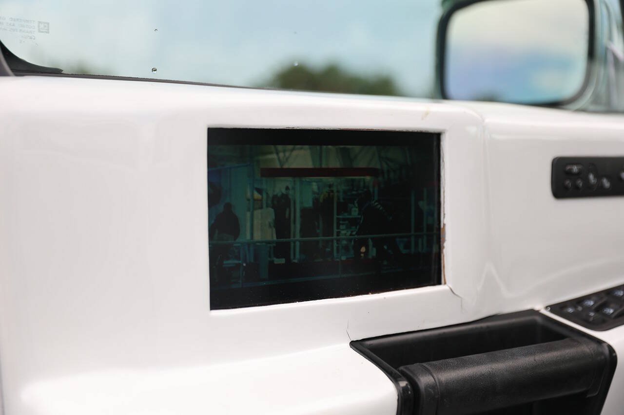 Used 2006 HUMMER H2 SUT AWD/4WD image 15