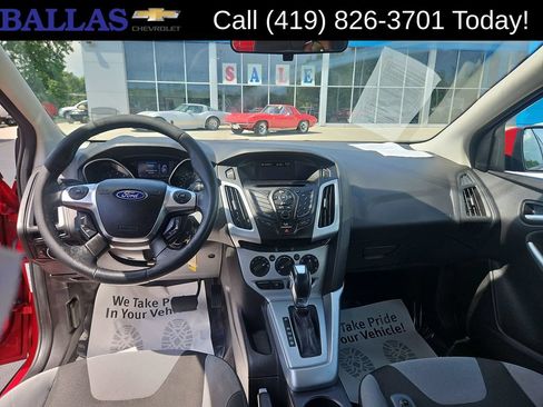 Used 2012 Ford Focus SE FWD image 19
