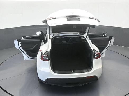 Used 2022 Tesla Model Y Long Range AWD/4WD image 66